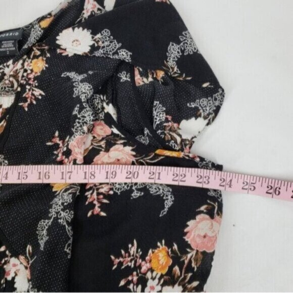 Torrid Semi Sheer Floral Pleated Ruffle Button Black Shirt Size 2X - Picture 9 of 11